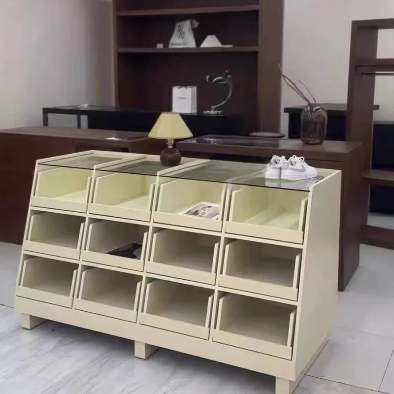 Loja de Roupas Infantis Nakaji - Furniture Hardware Stores avaliação e preço